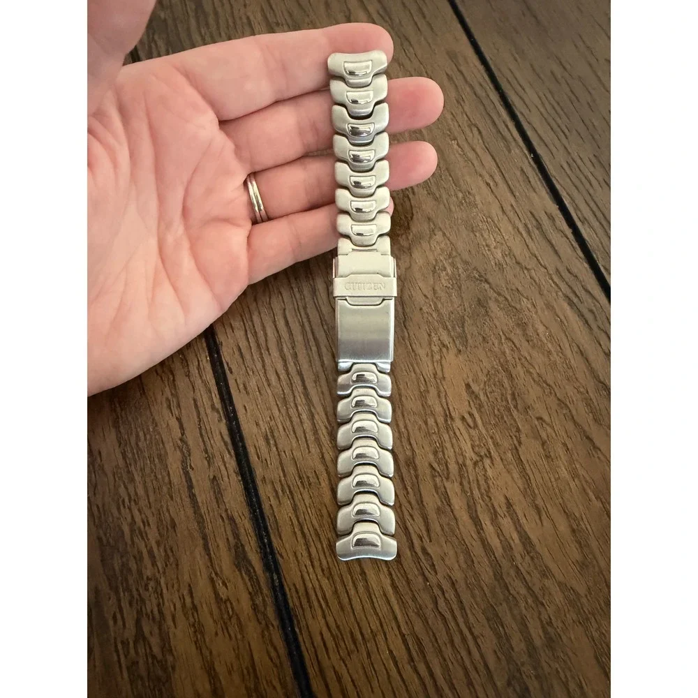 Citizen watch band